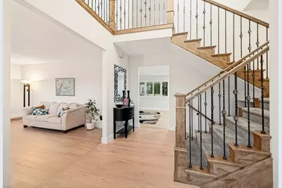 2148 E Pinecrest Ln S, Sandy, UT 84092 - Photo 4