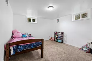 488 N Fern Dr E, Clearfield, UT 84015 - Photo 18