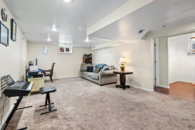 488 N Fern Dr E, Clearfield, UT 84015 - Photo 4