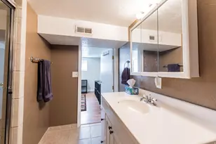 384 E St, Salt Lake City, UT 84103 - Photo 28