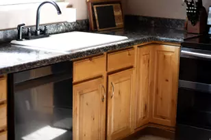 384 E St, Salt Lake City, UT 84103 - Photo 18