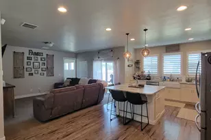 934 N Laredo Dr, Spanish Fork, UT 84660 - Photo 10