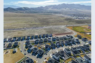 5408 N Yeager Ln E, Eagle Mountain, UT 84005 - Photo 50