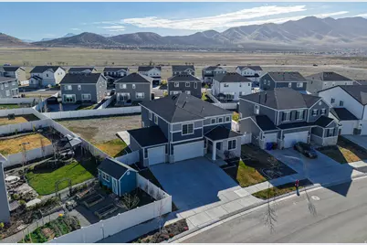 5408 N Yeager Ln E, Eagle Mountain, UT 84005 - Photo 44