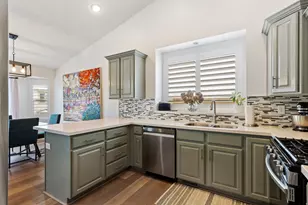 882 S Daisy Dr, Fruit Heights, UT 84037 - Photo 8