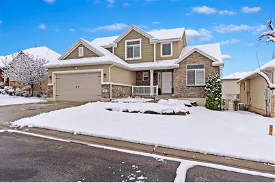 882 S Daisy Dr, Fruit Heights, UT 84037 - Photo 2