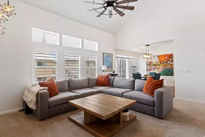 882 S Daisy Dr, Fruit Heights, UT 84037 - Photo 4