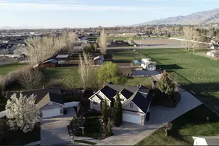 202 S 375 W, Providence, UT 84332 - Photo 2
