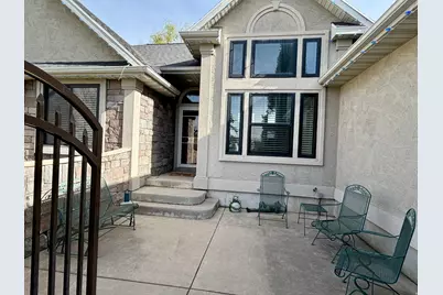 202 S 375 W #5, Providence, UT 84332 - Photo 4