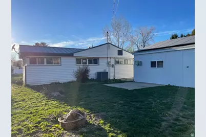 828 N Valeria Dr, Layton, UT 84041 - Photo 16