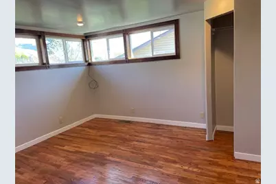 828 N Valeria Dr, Layton, UT 84041 - Photo 6