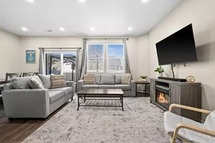 14242 S Daisyfield Dr, Draper, UT 84020 - Photo 2