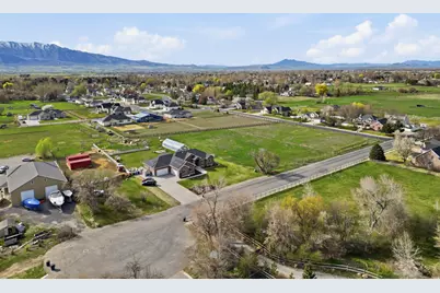 3883 S 250 E, Nibley, UT 84321 - Photo 4