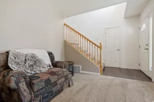 7476 S 6670 W, West Jordan, UT 84081 - Photo 4