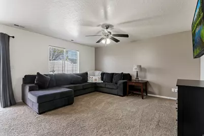 7476 S 6670 W, West Jordan, UT 84081 - Photo 14