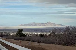 606 S Oakridge Dr E, Tooele, UT 84074 - Photo 1