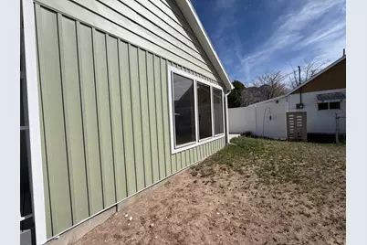 210 Ridgeway St, Helper, UT 84526 - Photo 4