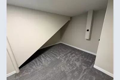 210 Ridgeway St, Helper, UT 84526 - Photo 32