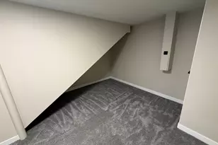 210 Ridgeway St, Helper, UT 84526 - Photo 32