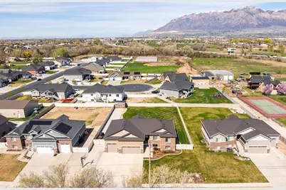 1756 W 700 S, Marriott-Slaterville City, UT 84404 - Photo 38