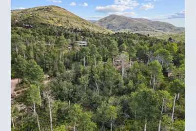 126 Comanche #126, Oakley, UT 84055 - Photo 2