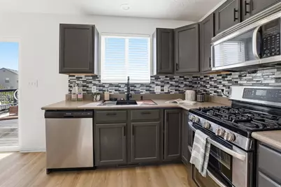 7553 S Valley Maple Dr, West Jordan, UT 84081 - Photo 8