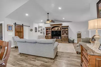 639 E 590 N, Smithfield, UT 84335 - Photo 8
