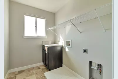 8257 S 180 E, Sandy, UT 84070 - Photo 28