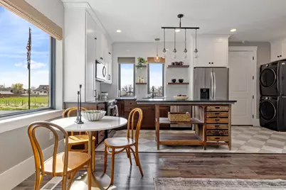 684 Lookout Point Dr, Mapleton, UT 84664 - Photo 42