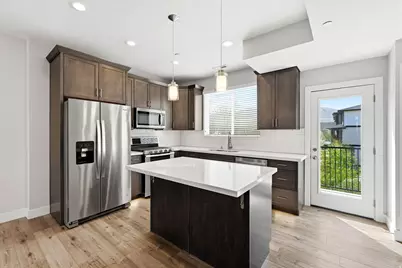 74 E Golden Privet Dr, Draper, UT 84020 - Photo 2