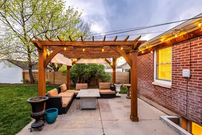 2008 E Stratford Dr, Salt Lake City, UT 84109 - Photo 26