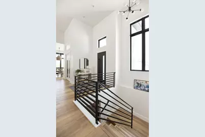 10241 S Dimple Dell Ln, Sandy, UT 84092 - Photo 4