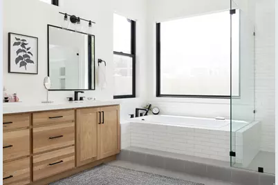 10241 S Dimple Dell Ln, Sandy, UT 84092 - Photo 16