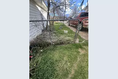 102 Continental St, Blanding, UT 84511 - Photo 4