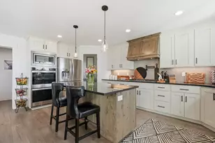 1027 W Seasons View Ct, Lehi, UT 84048 - Photo 4
