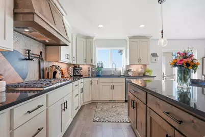 1027 W Seasons View Ct, Lehi, UT 84048 - Photo 16