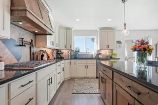 1027 W Seasons View Ct, Lehi, UT 84048 - Photo 16