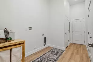 1481 N Saratoga View Ln, Saratoga Springs, UT 84045 - Photo 12