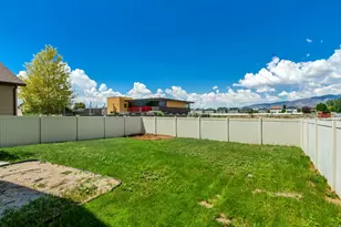 3755 N Tumwater Dr E, Eagle Mountain, UT 84005 - Photo 8