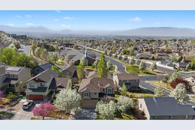 10437 N Tamarack Way, Cedar Hills, UT 84062 - Photo 28