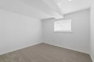 6043 S Aquarius Dr, Kearns, UT 84118 - Photo 22