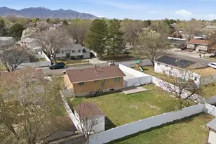 6043 S Aquarius Dr, Kearns, UT 84118 - Photo 38