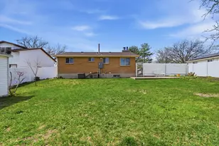 6043 S Aquarius Dr, Kearns, UT 84118 - Photo 32