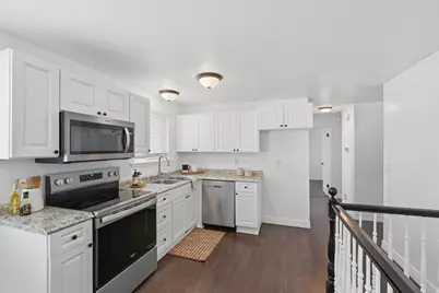 6043 S Aquarius Dr, Kearns, UT 84118 - Photo 8