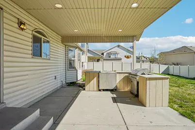 5248 S 3750 W, Roy, UT 84067 - Photo 30