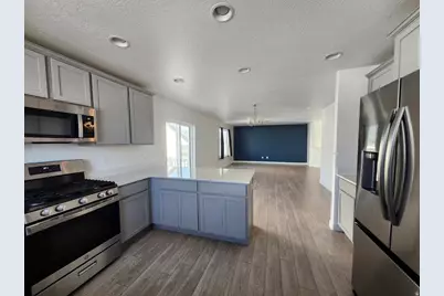 1006 W Peregrine Dr, Stansbury Park, UT 84074 - Photo 4