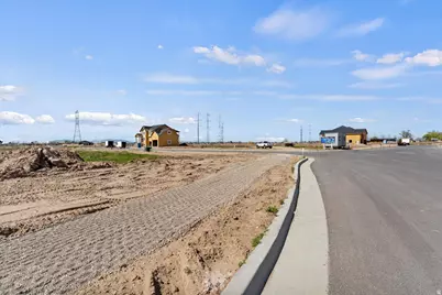 3154 W 3125 S #18, West Haven, UT 84401 - Photo 8