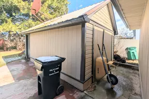 75 W 400 N, Smithfield, UT 84335 - Photo 30