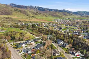 353 E Robin St, Smithfield, UT 84335 - Photo 58
