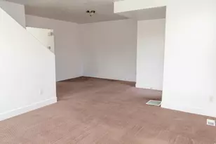 699 E Hillock Ct S, Draper, UT 84020 - Photo 14